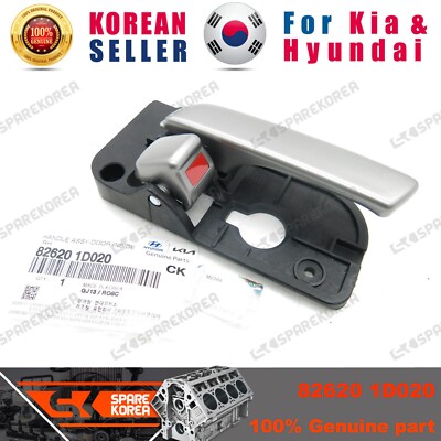 Tay Mở Cửa Trong Trước Phải Không Mạ Kia Carens / rondo Mã phụ tùng 826201D020