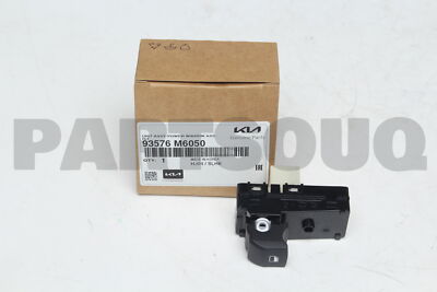 Công Tắc Lên Xuống Kính Cửa Sau Bên Phải Kia Forte / Cerato Mã phụ tùng 93590M6050WK