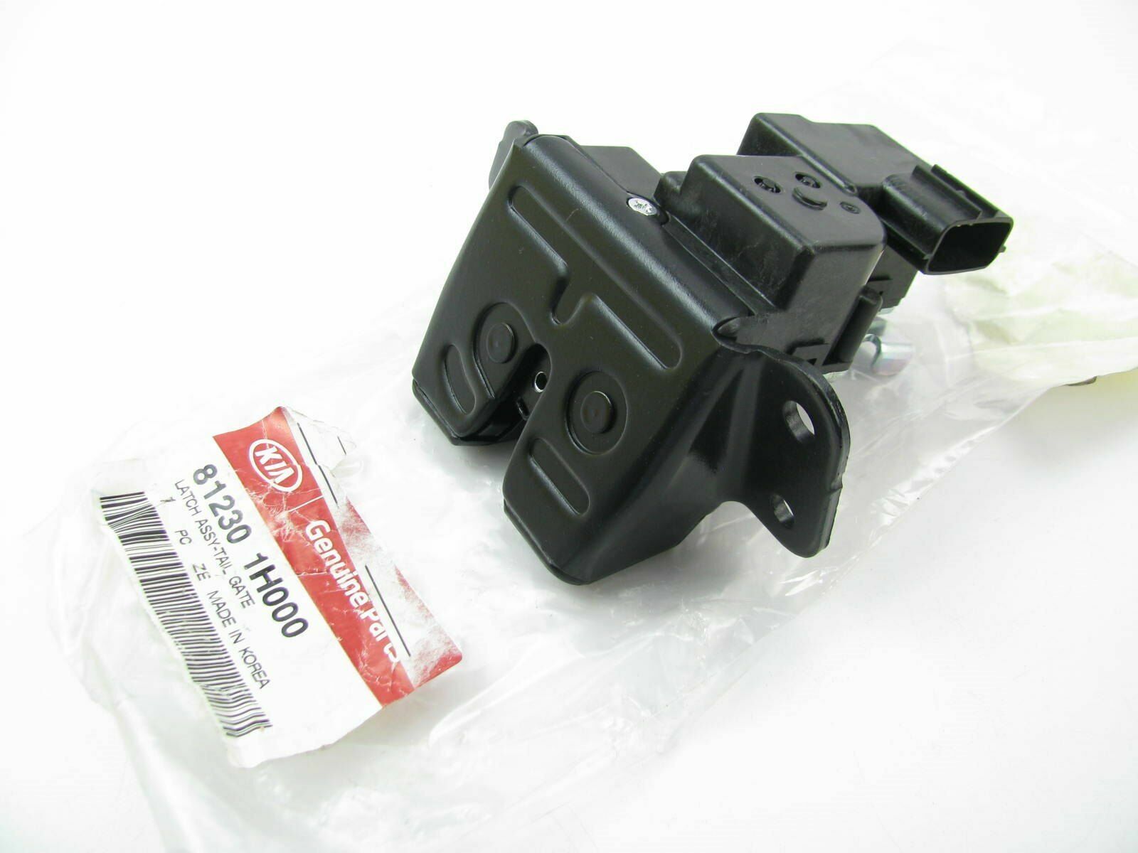 Ổ Khóa Ngậm Cốp Hậu Kia Sorento Mã phụ tùng 812301H000