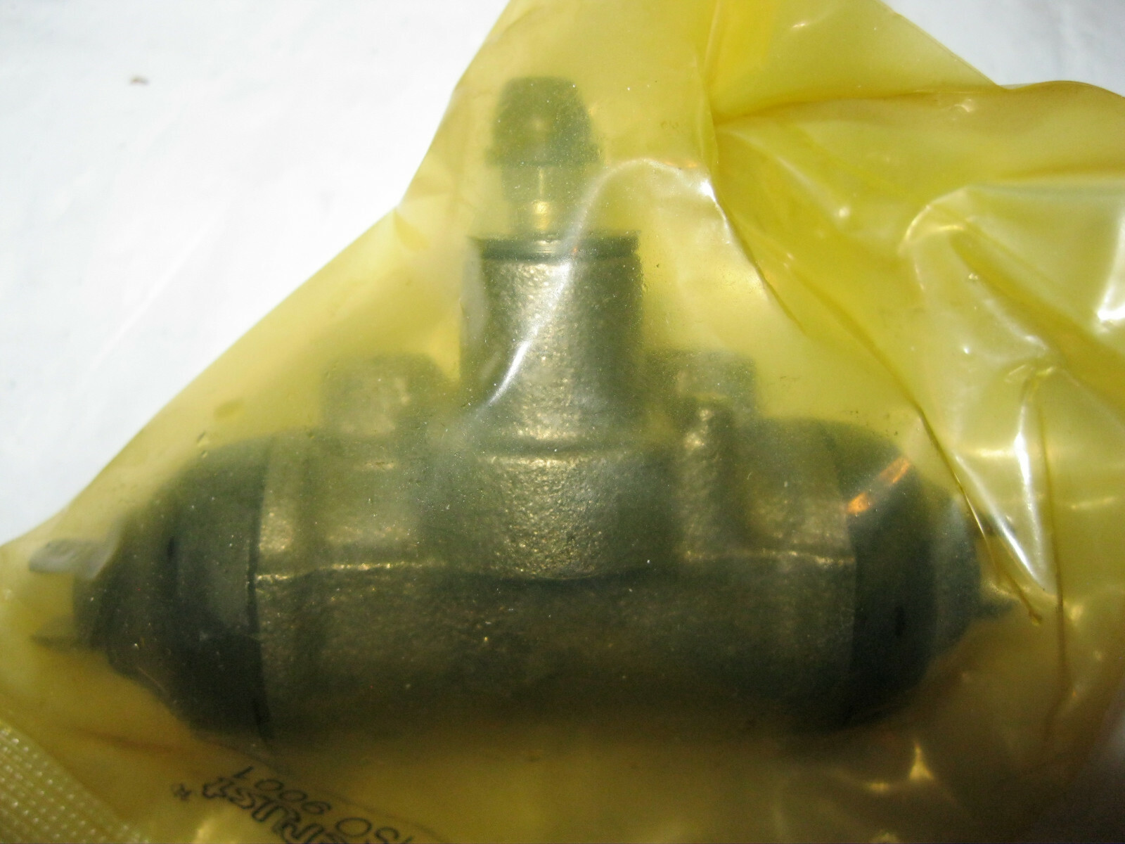 Xy Lanh Phanh Sau Kia Spectra Mã phụ tùng 0K30A26610