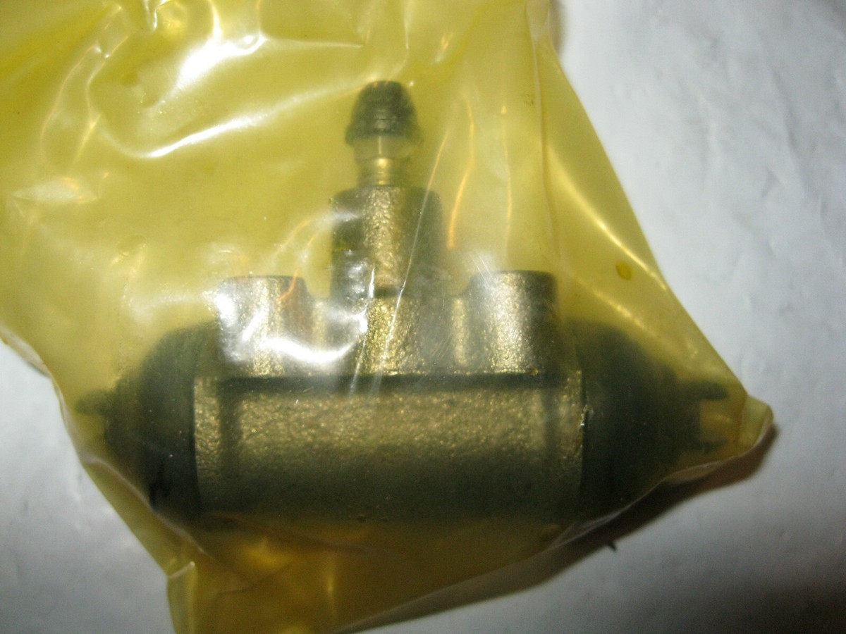 Xy Lanh Phanh Sau Kia Spectra Mã phụ tùng 0K30A26610