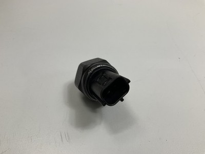 Công Tắc Đèn Lùi Kia Spectra Mã phụ tùng 0K30A17640