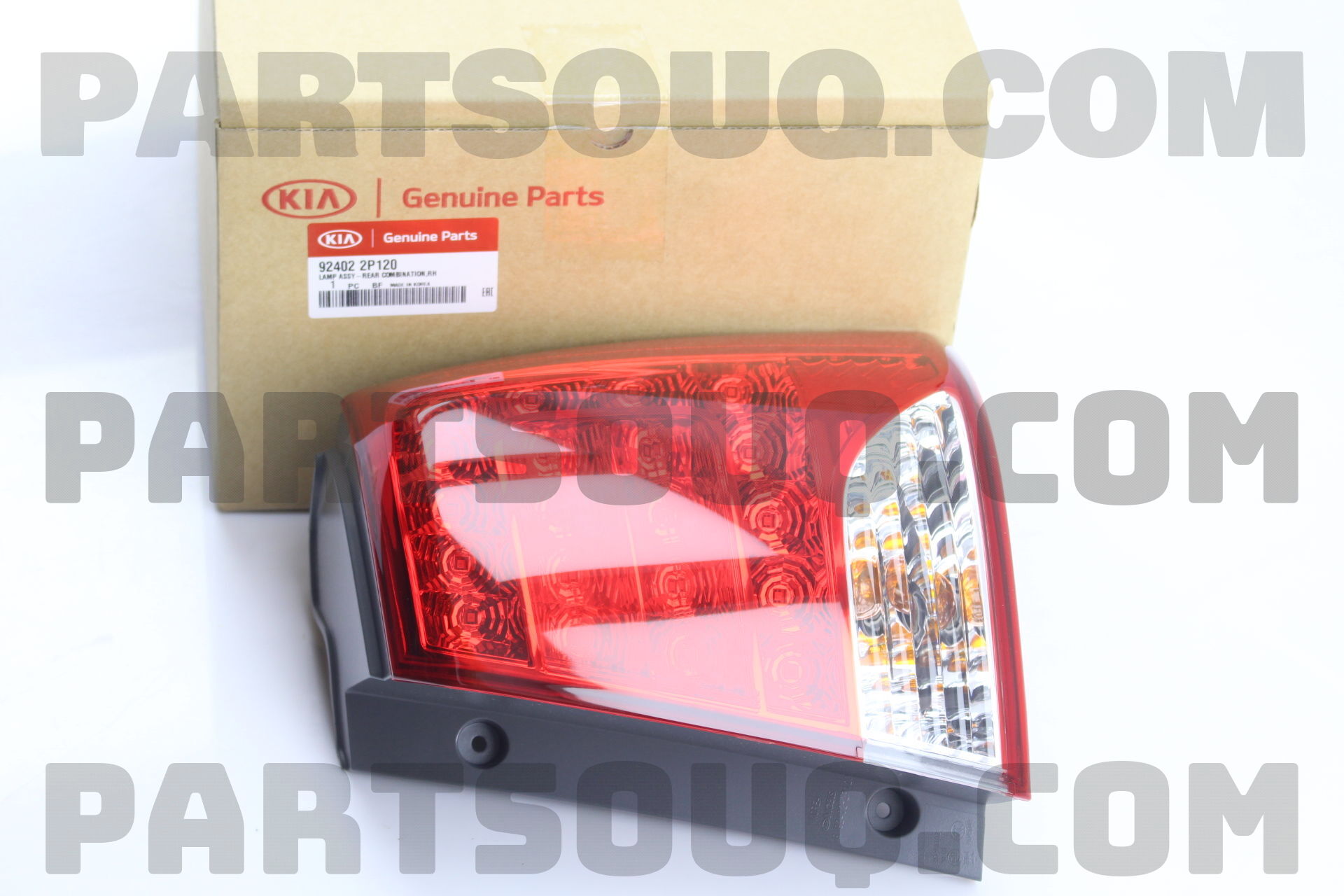 Đèn Hậu Miếng Ngoài Phải Kia Sorento Mã phụ tùng 924022P120N