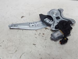 Compa Nâng Hạ Kính Cánh Cửa Sau Phải Kia Morning / Picanto Mã phụ tùng 8340107011