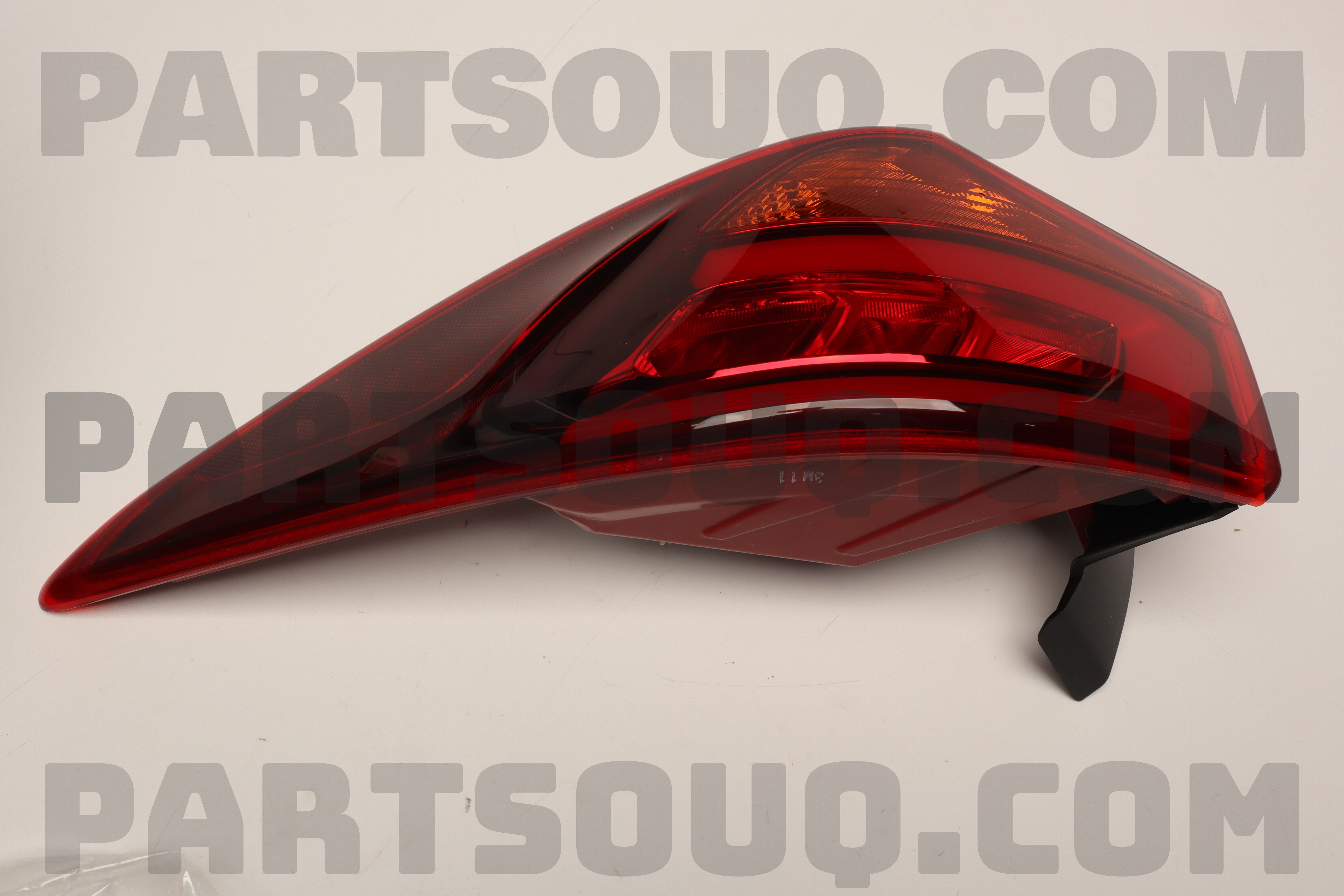 Đèn Hậu Miếng Ngoài Phải Kia Sorento Mã phụ tùng 924022p600