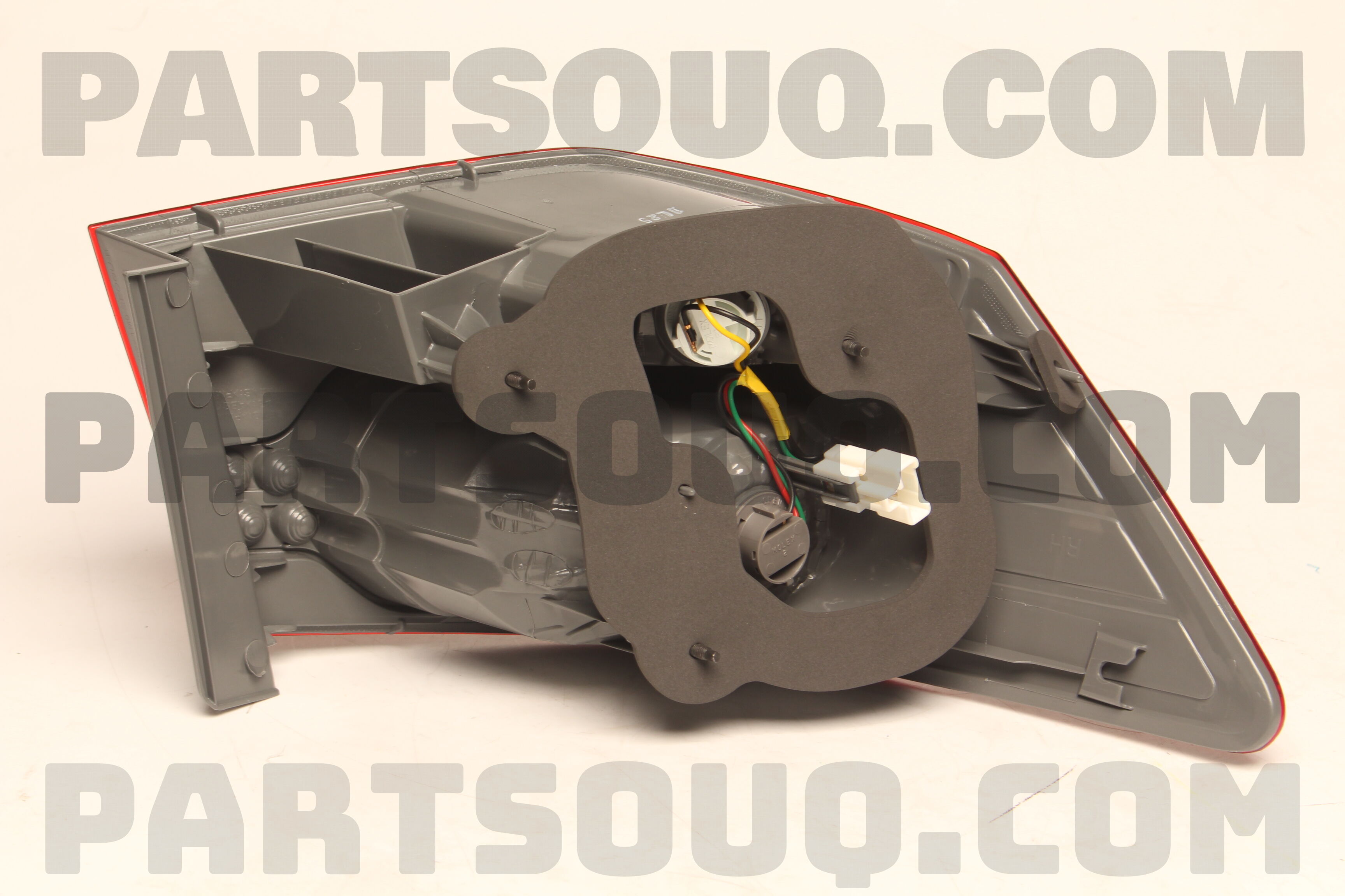 Đèn Hậu Miếng Ngoài Phải Kia Forte / Cerato OEM 924021M020