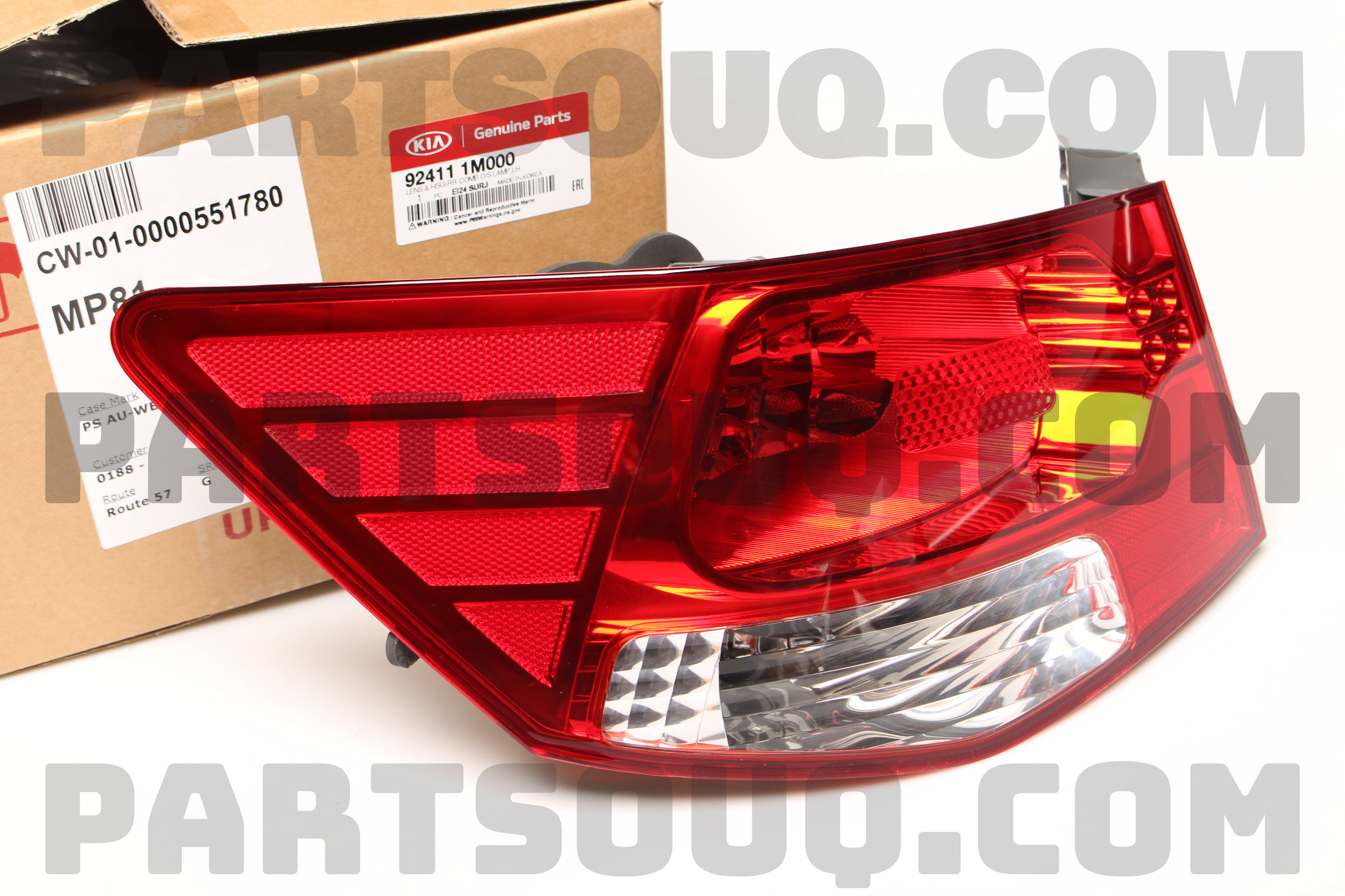 Vỏ Đèn Hậu Miếng Ngoài - L Kia Forte / Cerato OEM 924111M000
