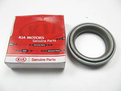 Bát Bèo Trước Kia Carens / rondo Mã phụ tùng 546122C000