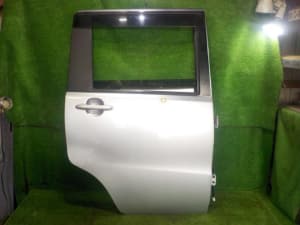 Cửa Hậu Kia Morning / Picanto Mã phụ tùng 737001Y140