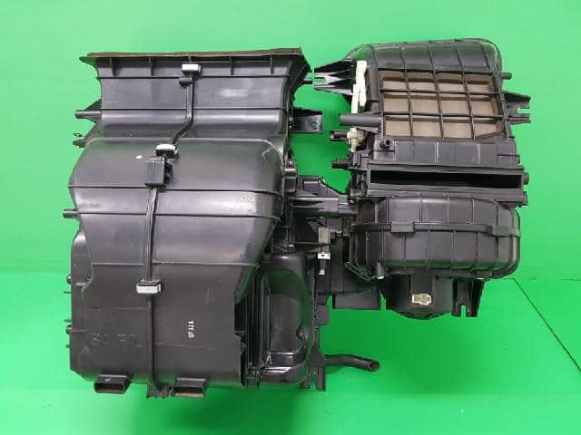 Hộp Dàn Lạnh Trong Xe Kia Morning / Picanto Mã phụ tùng 9710007510