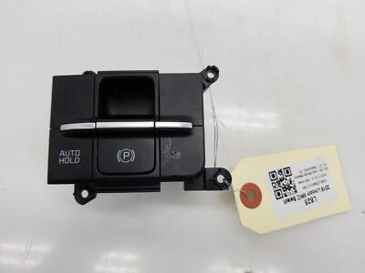 Bộ Dây Cao Áp Trái 3 Sợi 2.5L Kia Carnival OEM PEB-E56