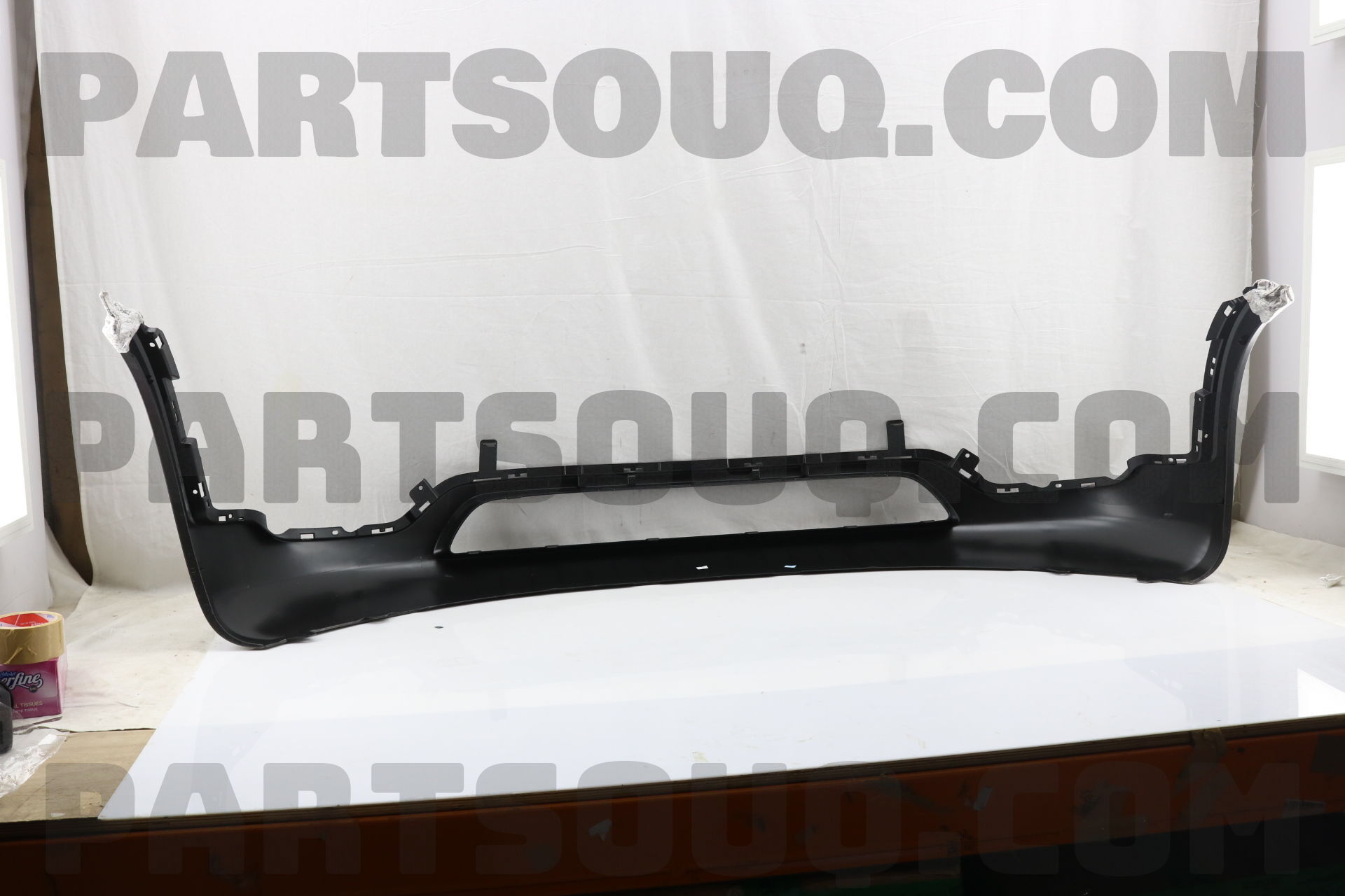 Cản Trước Mưới Dưới Kia Sorento Mã phụ tùng 865122P500