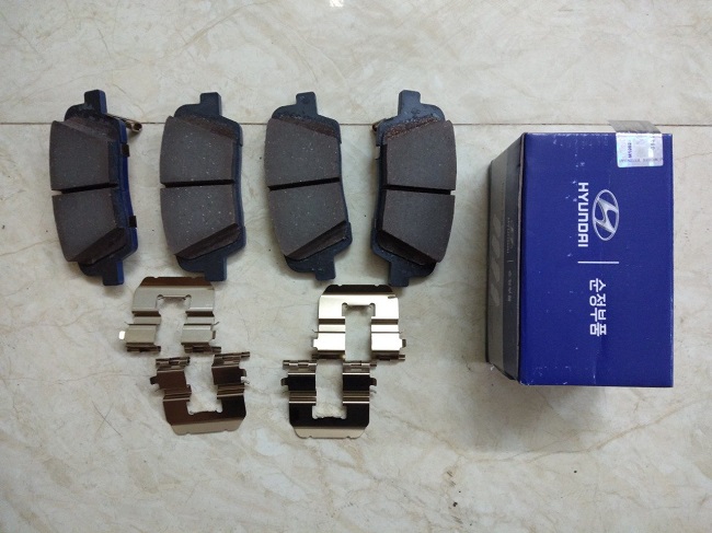 Má Phanh Sau Kia Sorento OEM 583022PA00